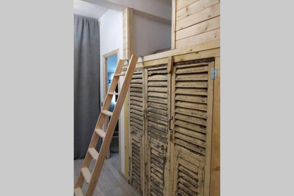 Chaleureux Petit Appartement De 4 Couchages Saint-Etienne-de-Tinee Bagian luar foto