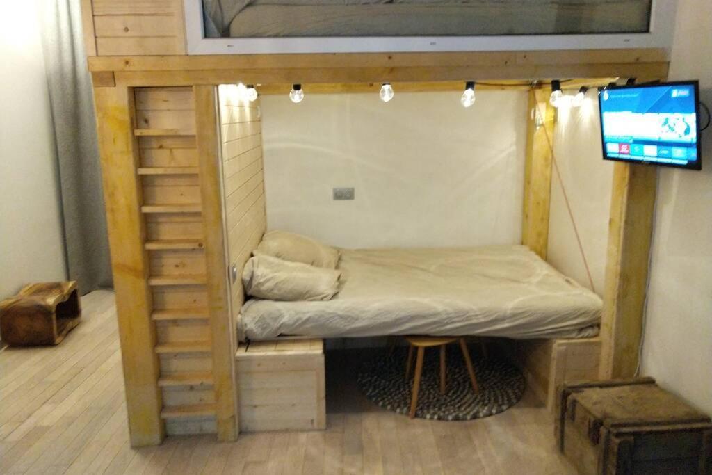 Chaleureux Petit Appartement De 4 Couchages Saint-Etienne-de-Tinee Bagian luar foto